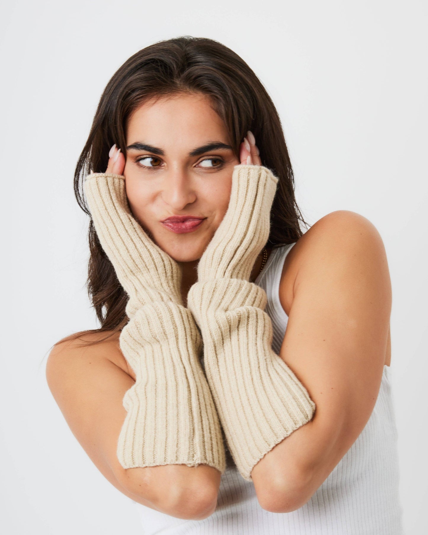 Knitted Arm Warmers in Beige: Beige