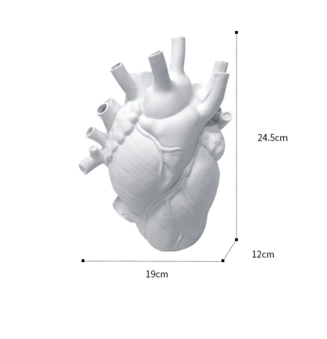Resin Simulation Heart Shaped Vase: Black / Small (16.5cm H)