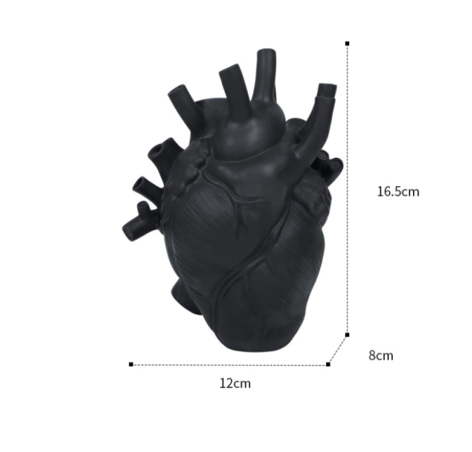 Resin Simulation Heart Shaped Vase: Black / Small (16.5cm H)