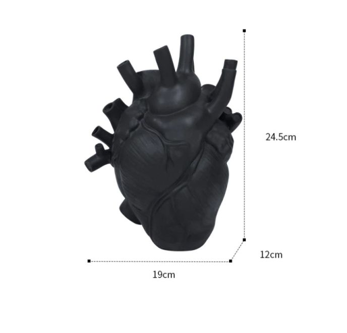 Resin Simulation Heart Shaped Vase: Black / Small (16.5cm H)