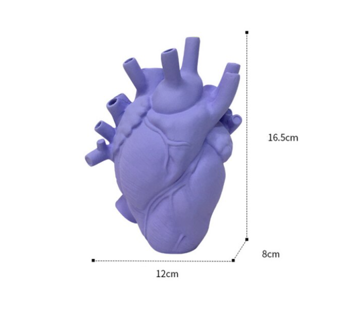 Resin Simulation Heart Shaped Vase: Black / Small (16.5cm H)