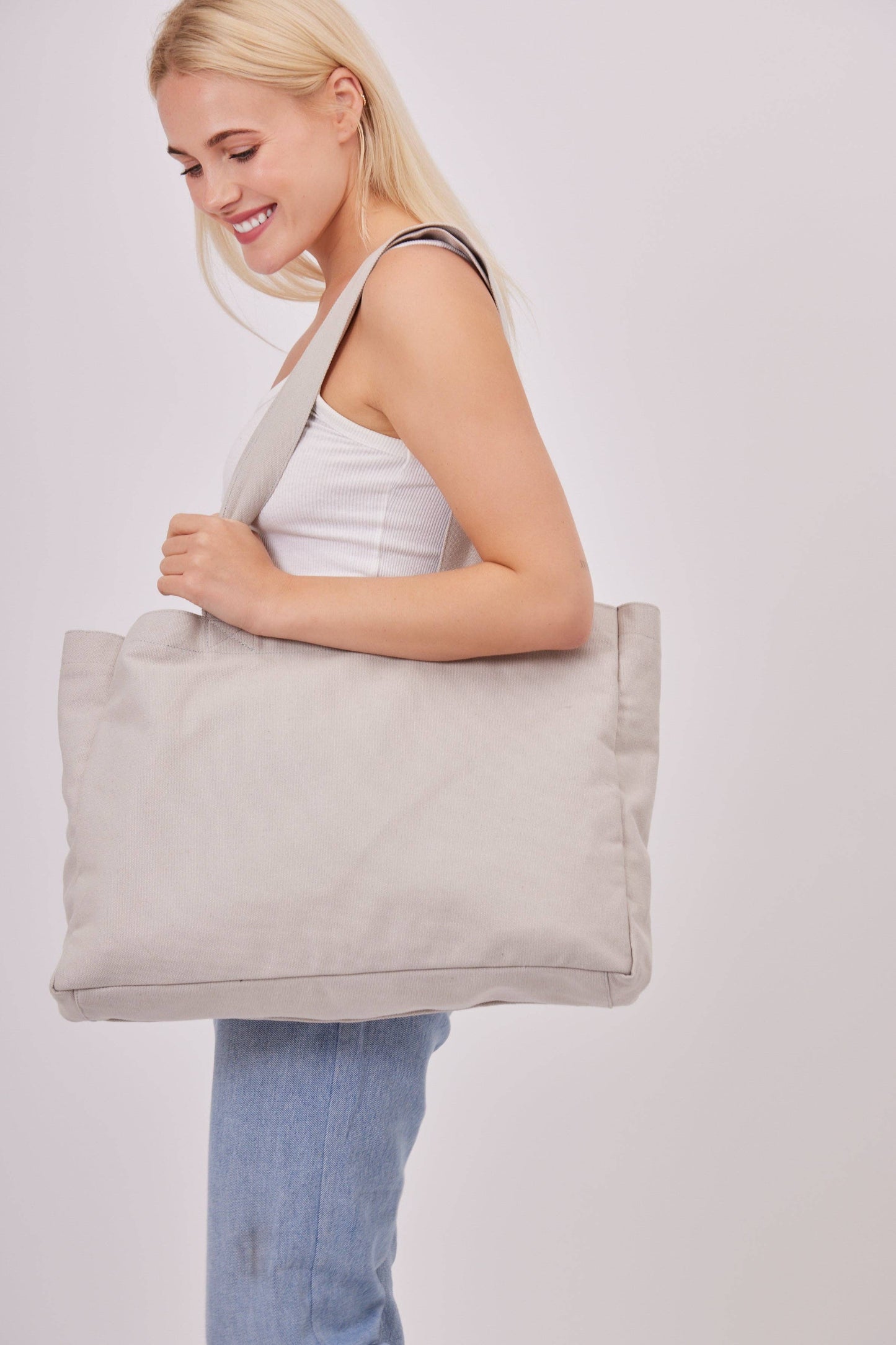 Oversized Canvas Tote Bag in Grey: Grey
