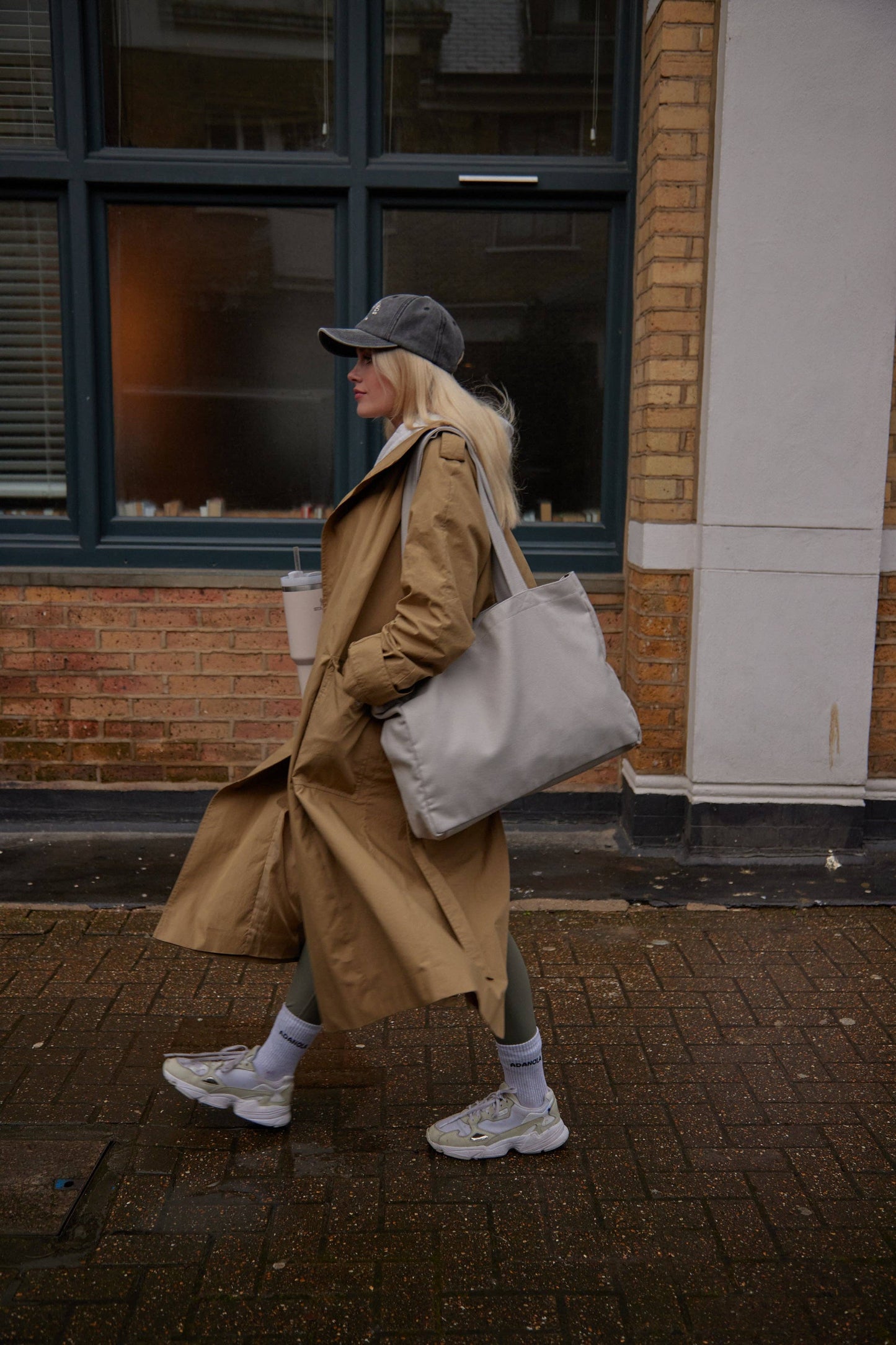 Oversized Canvas Tote Bag in Grey: Grey