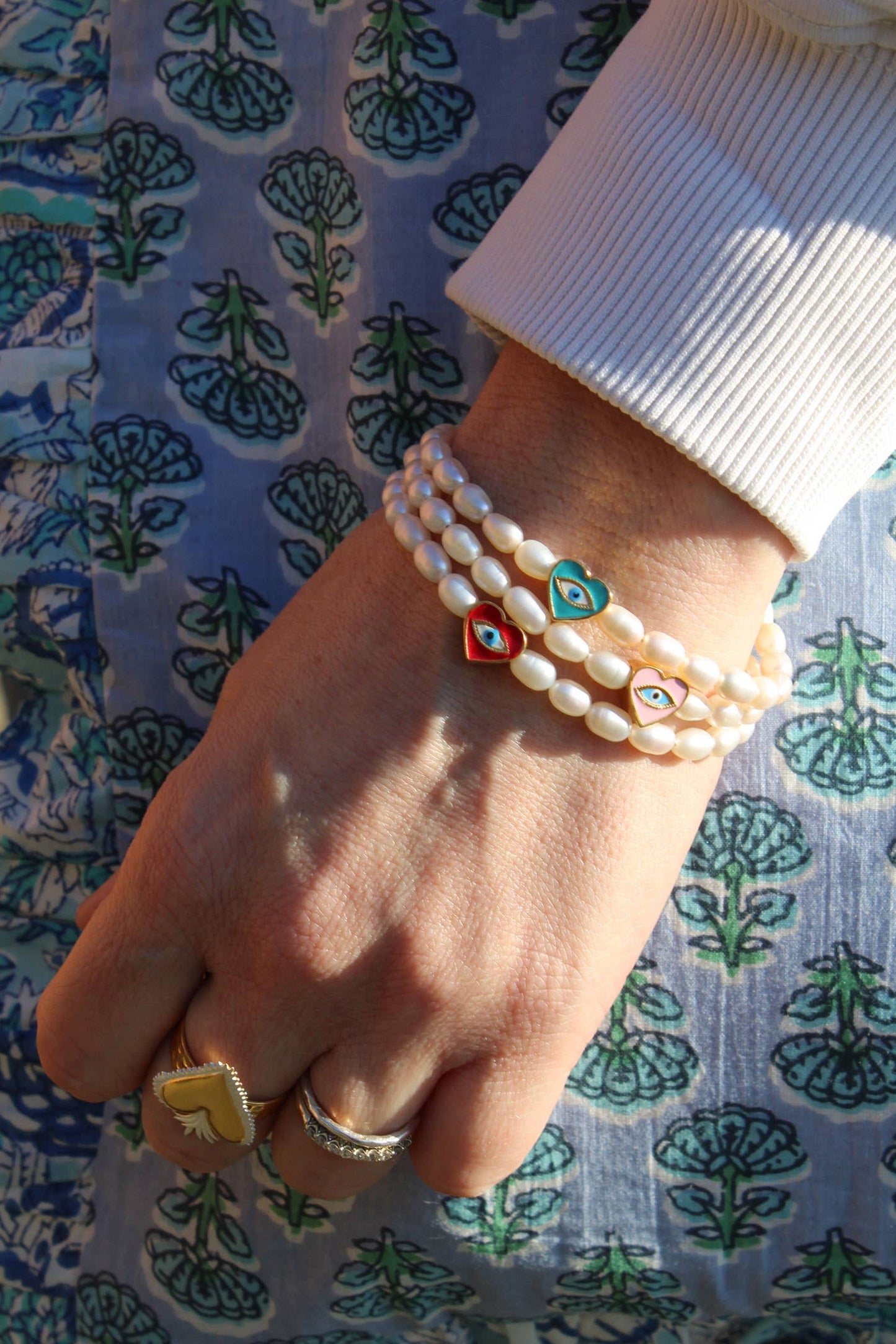 PEARL EVIL EYE HEART BRACELET