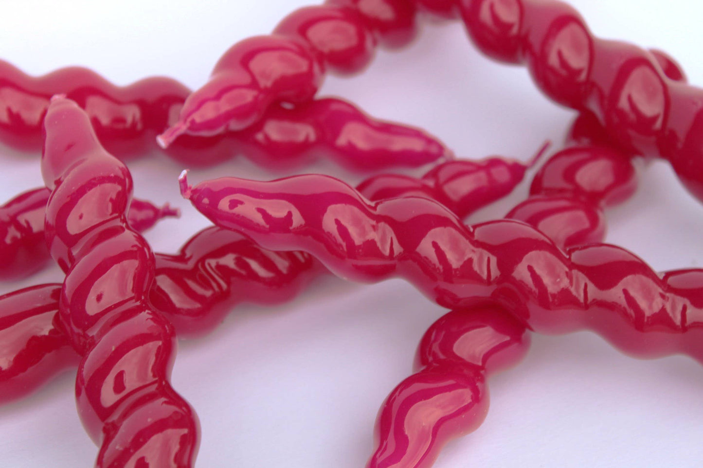 MÆGEN Single Spiral Taper Candle - Individual - Magenta