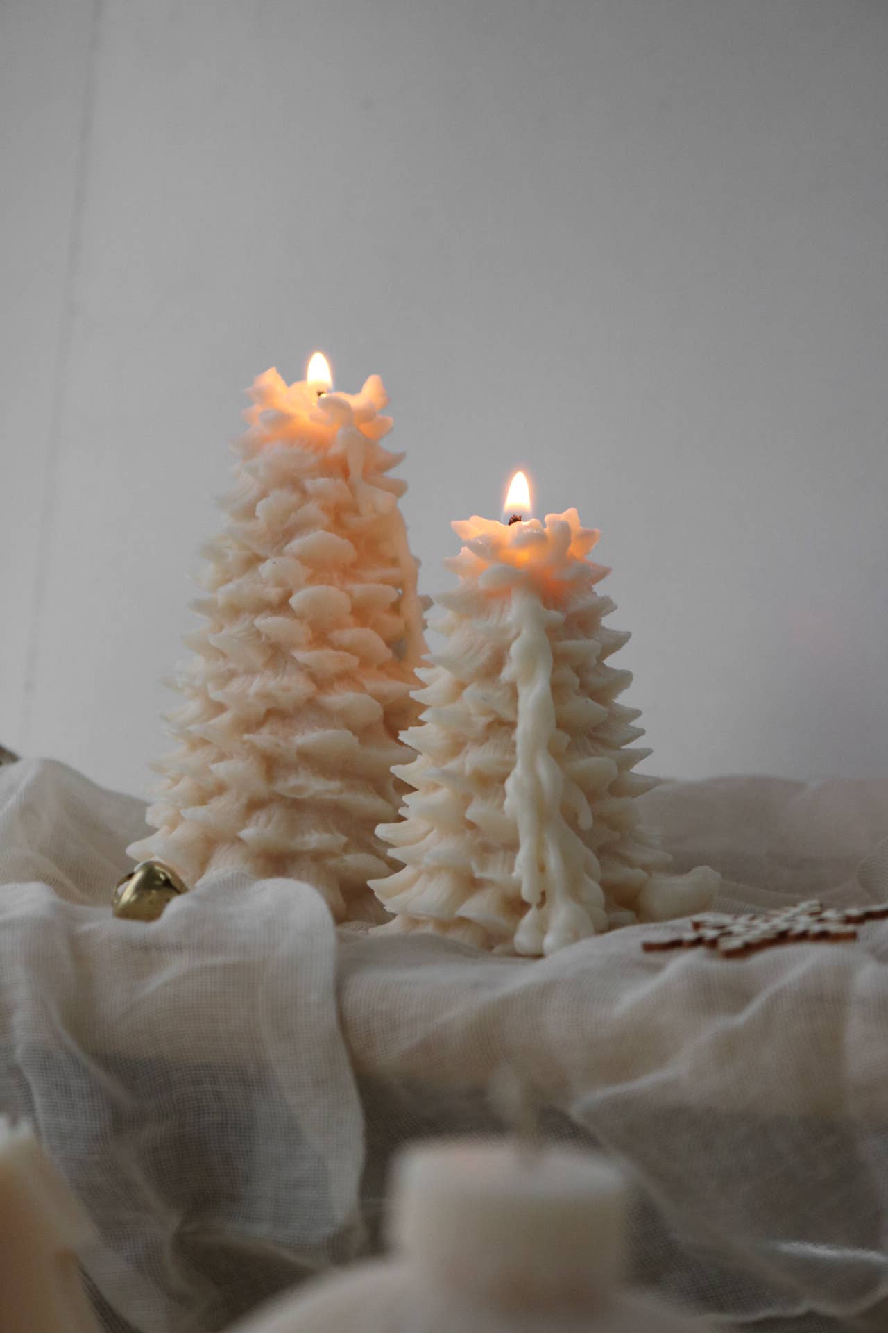 Traditional Pine Christmas tree candle: Matcha / Large