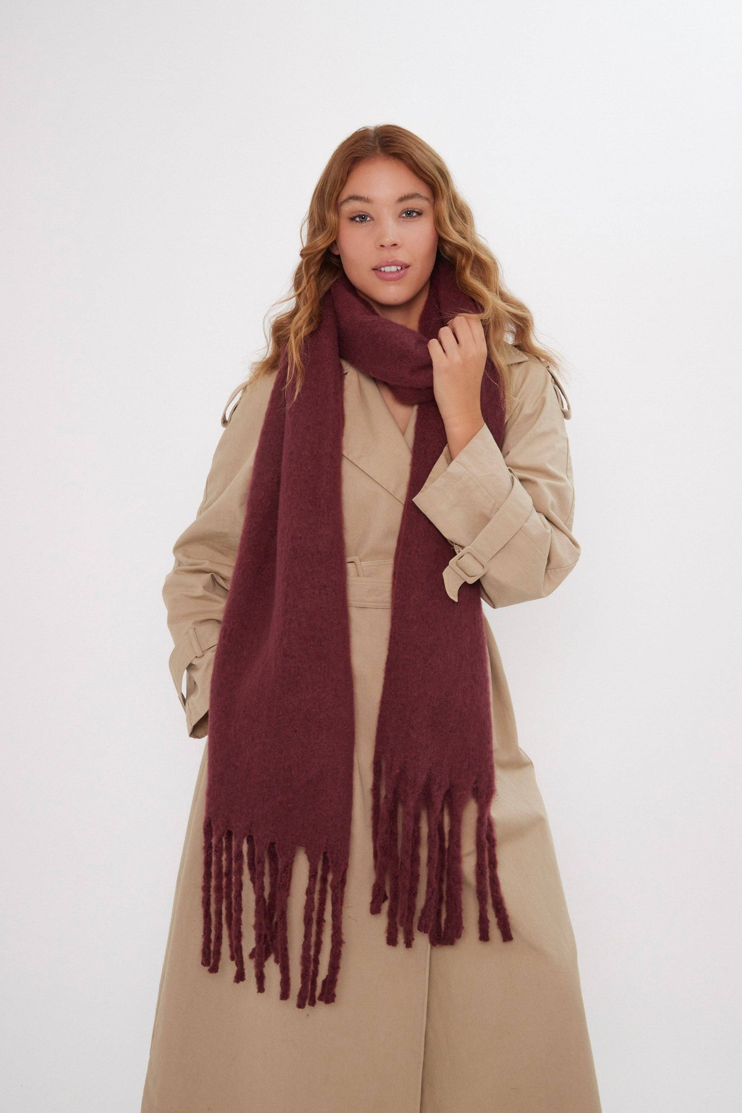 Oversized Chunky Blanket Scarf in Burgundy: Burgundy