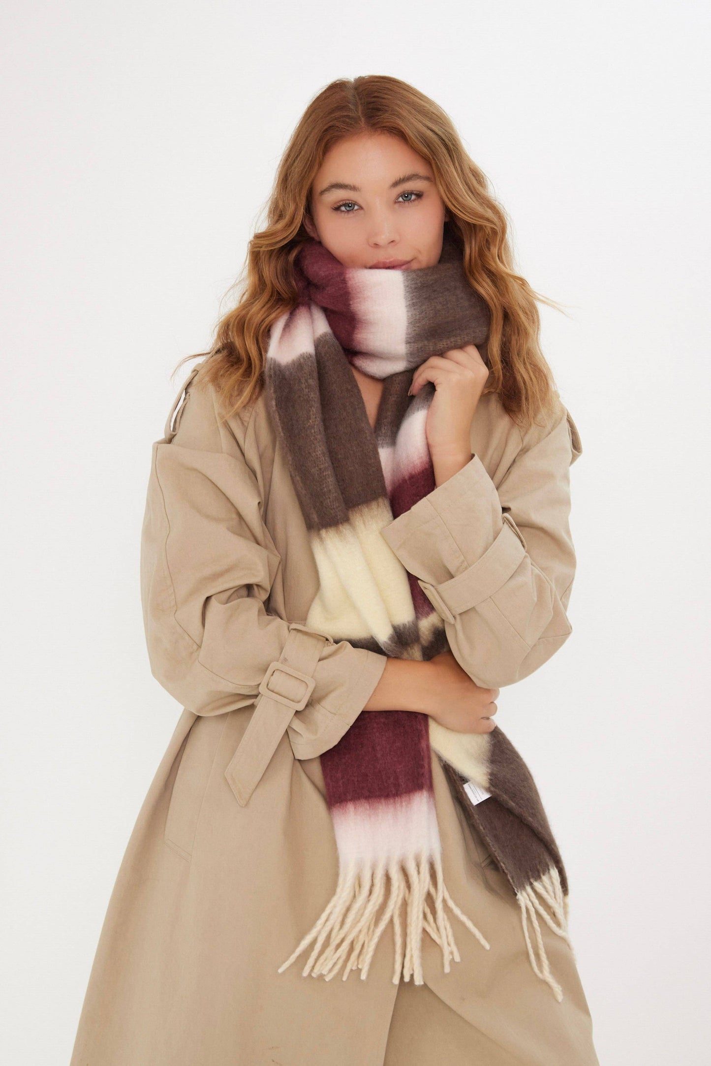 Oversized Chunky Blanket Scarf in Multicoloured Stripe: Multi