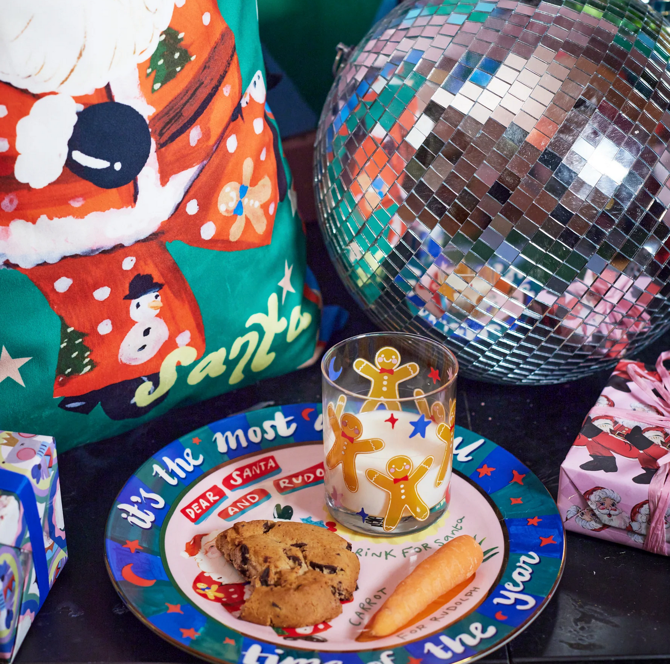 Eleanor Bowmer Festive Santa Christmas Eve Plate