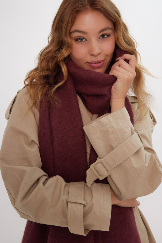 Oversized Chunky Blanket Scarf in Burgundy: Burgundy
