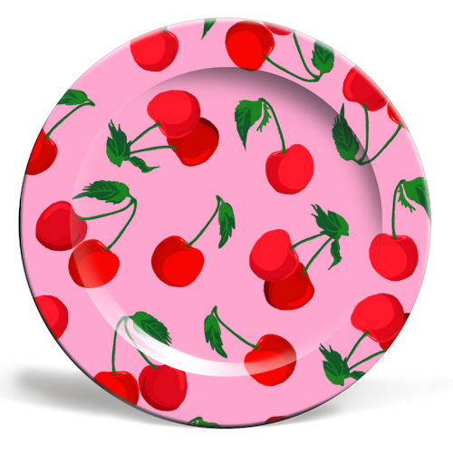 Plates 'CHERRY' by PEARL & CLOVER